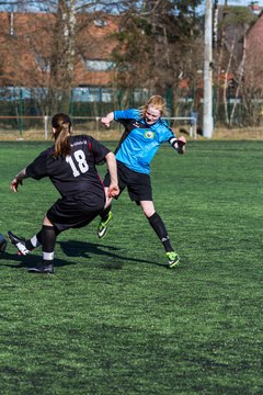 Bild 352 - B-Juniorinnen SV Henstedt-Ulzburg - MTSV Olympia Neum�nster : Ergebnis: 0:4